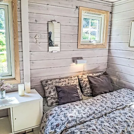 Husebye By Interhome Ljosland